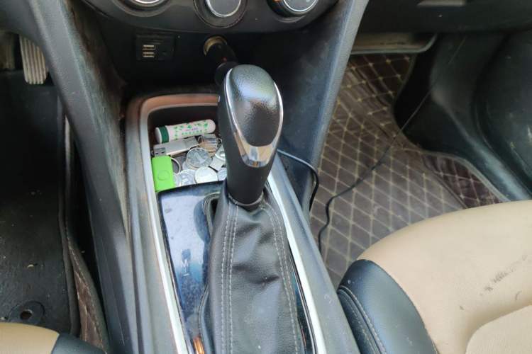 Used Chevrolet Monza 2020 320 Automatic Enjoyment Edition Gear Lever