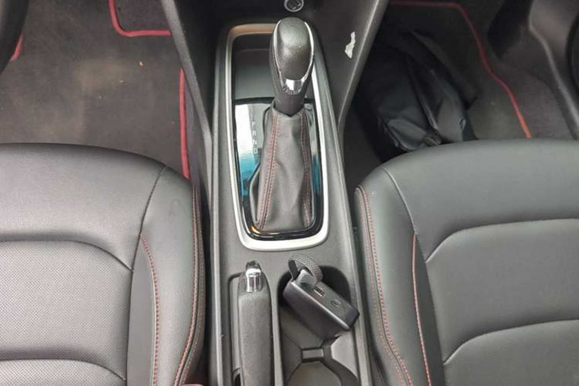 Used Chevrolet Monza 2020 Light Hybrid RS 330T Automatic Comfort Edition Gear Lever
