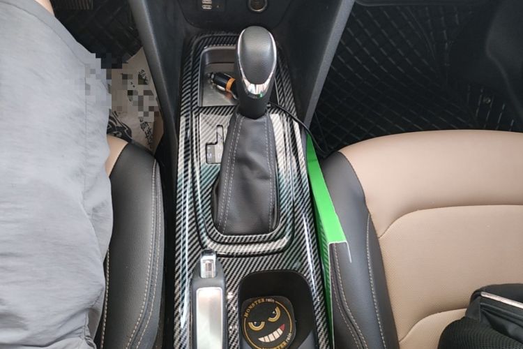 Used Chevrolet Monza 2020 320 Automatic Enjoyment Edition Gear Lever