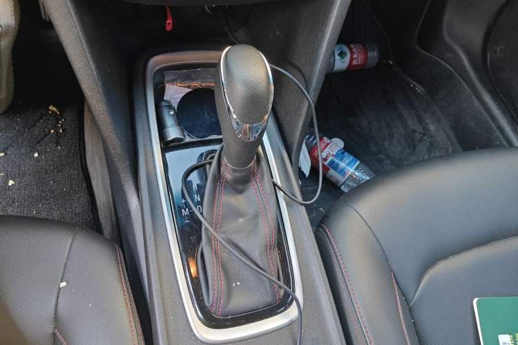 Used Chevrolet Monza 2020 Light Hybrid RS 330T Automatic Comfort Edition Gear Lever