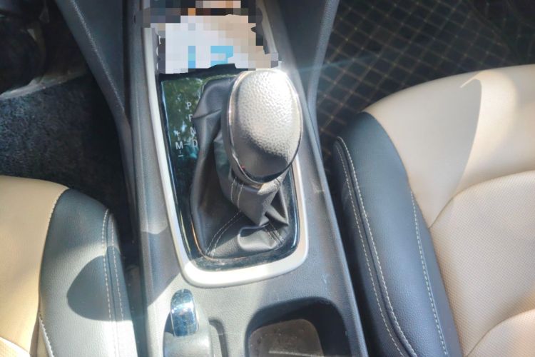 Used Chevrolet Monza 2020 320 Automatic Enjoyment Edition Gear Lever