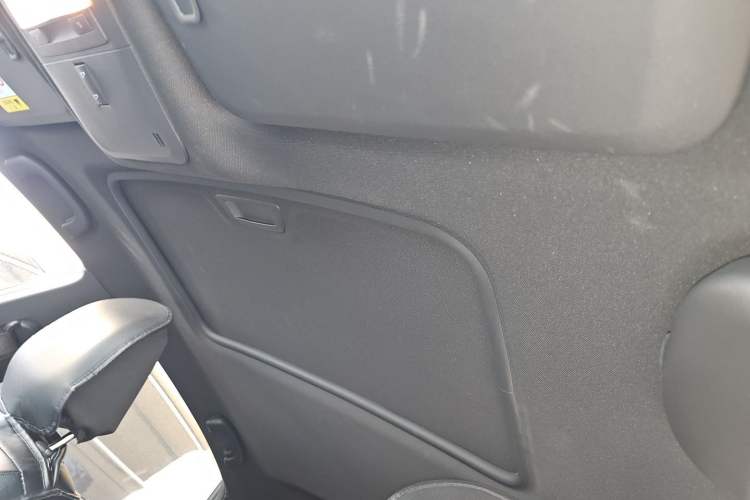 Used Chevrolet Monza 2020 Light Hybrid RS 330T Automatic Comfort Edition Headliner