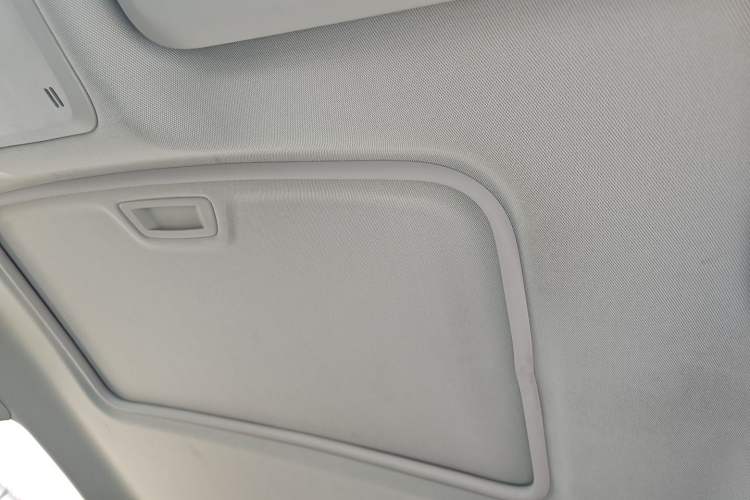 Used Chevrolet Monza 2020 320 Automatic Enjoyment Edition Headliner