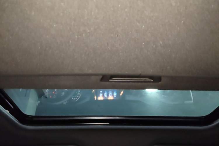 Used Chevrolet Monza 2020 Light Hybrid RS 330T Automatic Comfort Edition Headliner