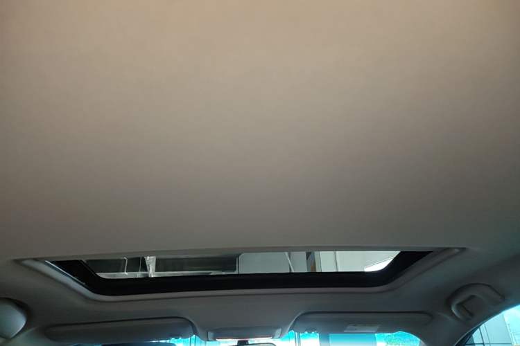 Used Chevrolet Monza 2020 Light Hybrid Redline 320T Dual-Clutch Thrilling Edition Headliner