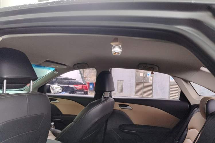 Used Chevrolet Monza 2020 320 Automatic Enjoyment Edition Headliner