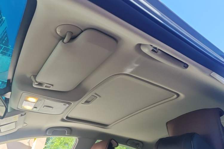 Used Chevrolet Monza 2020 320 Automatic Enjoyment Edition Headliner
