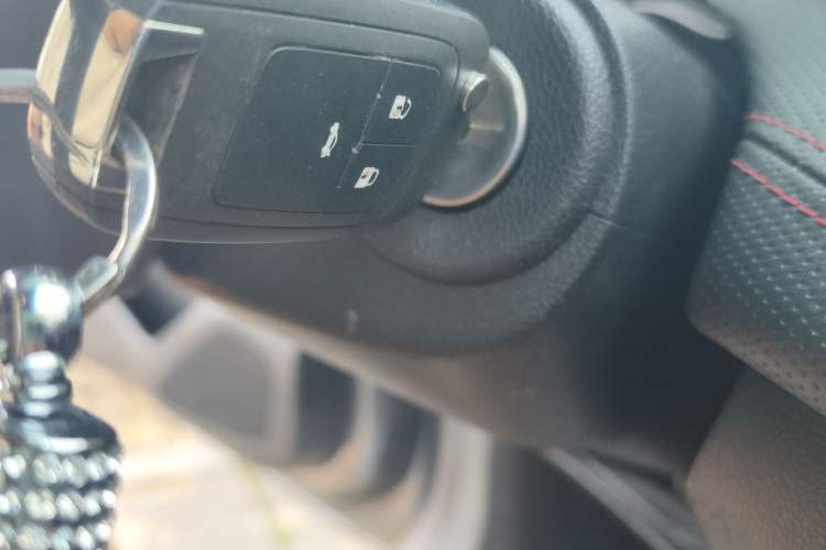 Used Chevrolet Monza 2020 Light Hybrid RS 330T Automatic Comfort Edition Interior 1