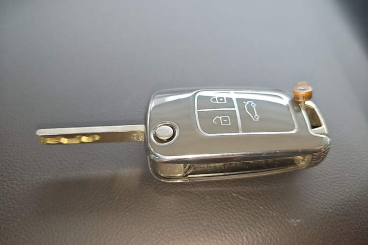 Used Chevrolet Monza 2020 Light Hybrid RS 330T Automatic Comfort Edition Interior 1