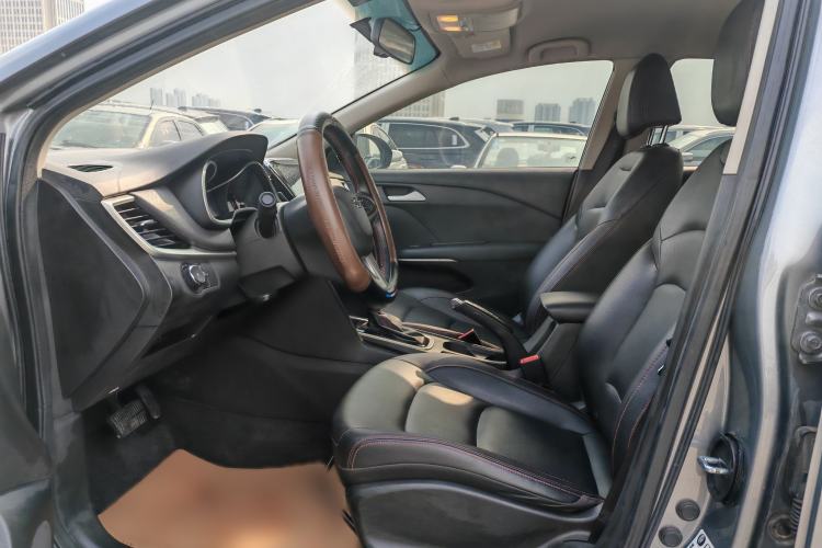 Used Chevrolet Monza 2020 Light Hybrid Redline 320T Dual-Clutch Joyful Edition Interior 1