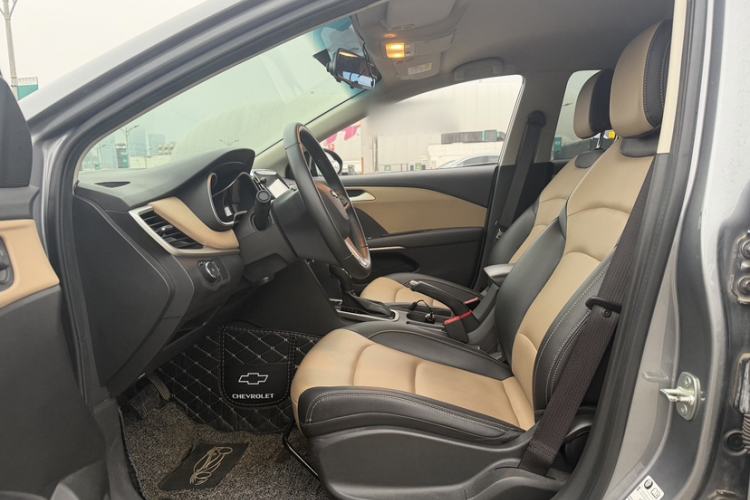 Used Chevrolet Monza 2020 320 Automatic Enjoyment Edition Interior 2