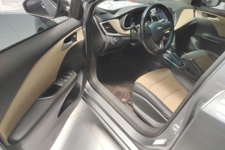 Used Chevrolet Monza 2020 320 Automatic Enjoyment Edition Interior 2