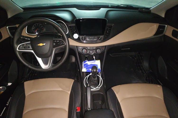 Used Chevrolet Monza 2020 320 Automatic Enjoyment Edition Interior 2