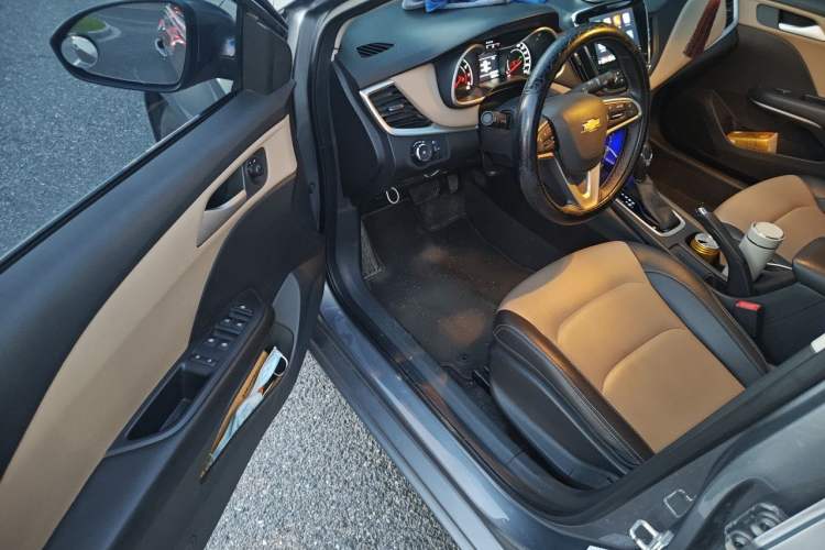 Used Chevrolet Monza 2020 320 Automatic Enjoyment Edition Interior 3