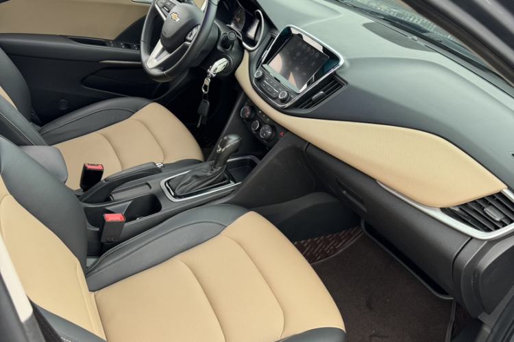 Used Chevrolet Monza 2020 320 Automatic Enjoyment Edition Interior 3