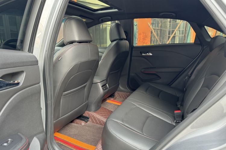 Used Chevrolet Monza 2020 Light Hybrid RS 330T Automatic Comfort Edition Interior 4