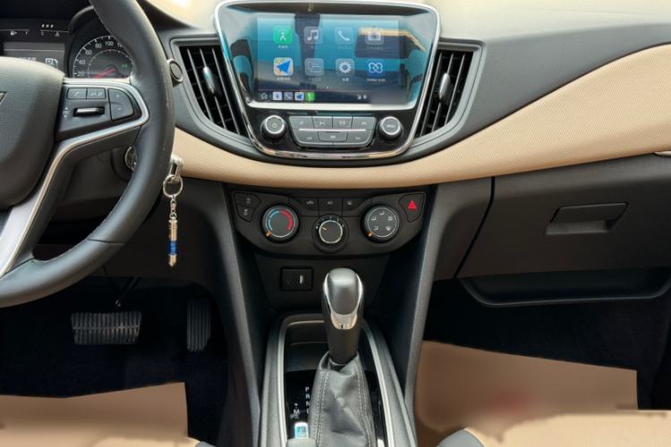 Used Chevrolet Monza 2020 320 Automatic Enjoyment Edition Interior 7