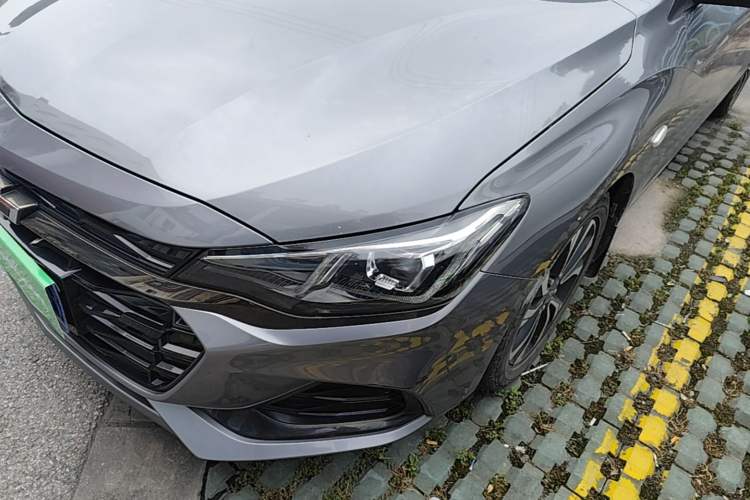 Used Chevrolet Monza 2020 Light Hybrid RS 330T Automatic Comfort Edition Left Front Headlight