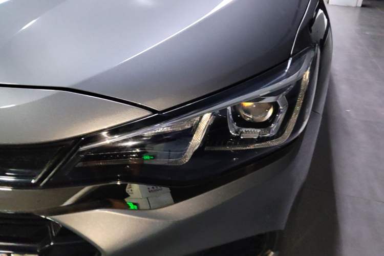 Used Chevrolet Monza 2020 Light Hybrid RS 330T Automatic Comfort Edition Left Front Headlight