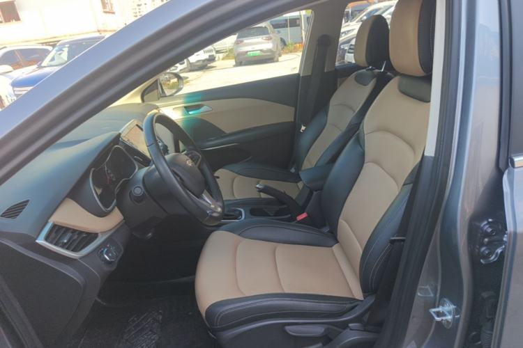 Used Chevrolet Monza 2020 320 Automatic Enjoyment Edition Left Front Seat