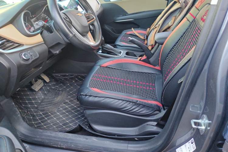 Used Chevrolet Monza 2020 320 Automatic Enjoyment Edition Left Front Seat