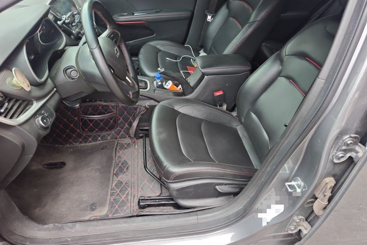 Used Chevrolet Monza 2020 Light Hybrid RS 330T Automatic Comfort Edition Left Front Seat