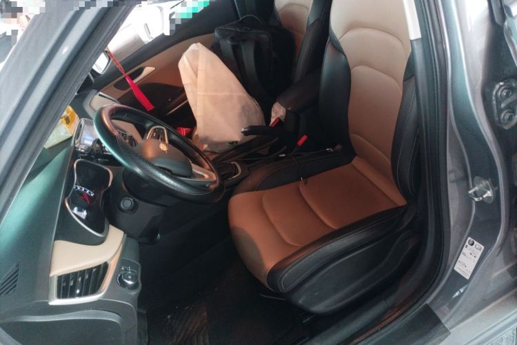 Used Chevrolet Monza 2020 320 Automatic Enjoyment Edition Left Front Seat