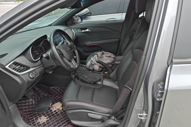 Used Chevrolet Monza 2020 Light Hybrid RS 330T Automatic Comfort Edition Left Front Seat
