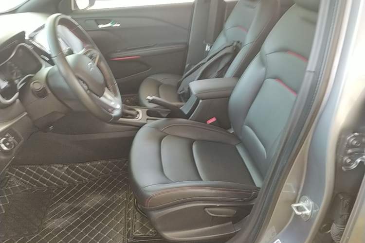 Used Chevrolet Monza 2020 Light Hybrid RS 330T Automatic Comfort Edition Left Front Seat