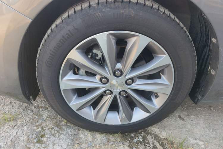Used Chevrolet Monza 2020 320 Automatic Enjoyment Edition Left Front Wheel Hub