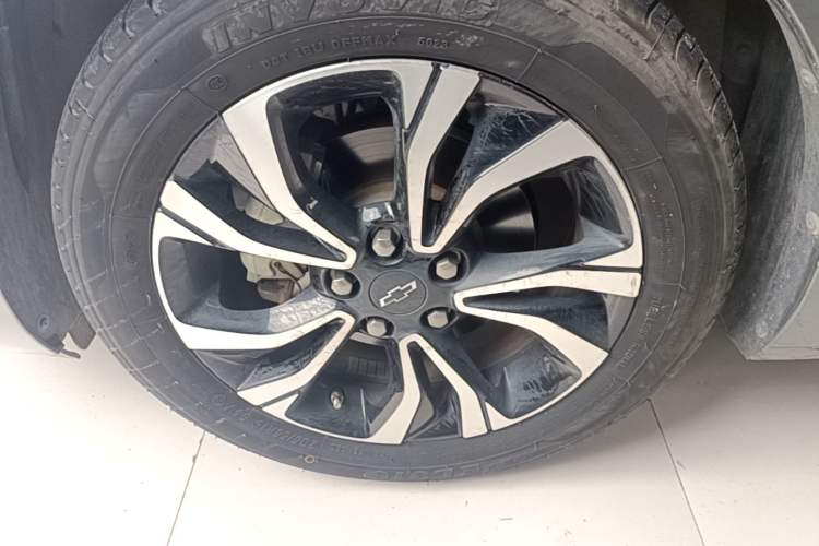 Used Chevrolet Monza 2020 Light Hybrid RS 330T Automatic Comfort Edition Left Front Wheel Hub