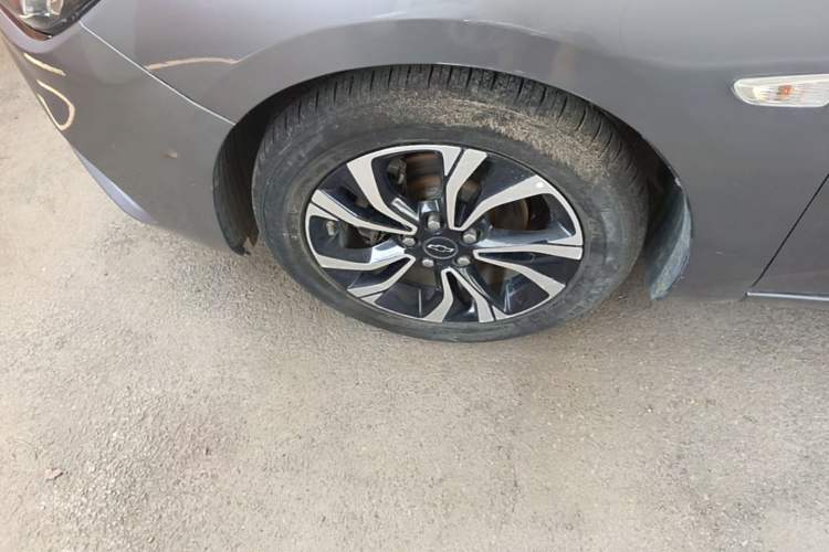 Used Chevrolet Monza 2020 Light Hybrid RS 330T Automatic Comfort Edition Left Front Wheel Hub