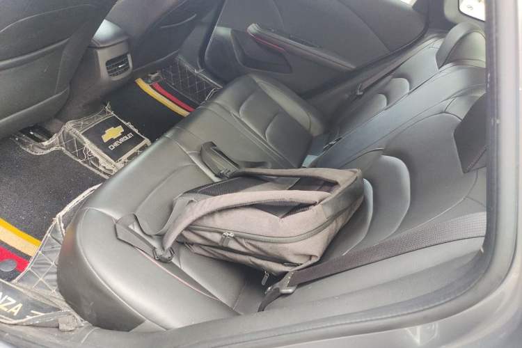 Used Chevrolet Monza 2020 Light Hybrid RS 330T Automatic Comfort Edition Left Rear Seat