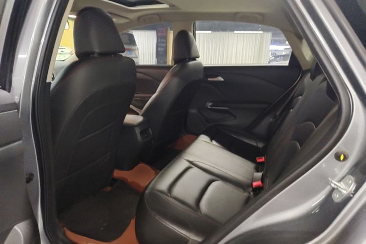 Used Chevrolet Monza 2020 Light Hybrid Redline 320T Dual-Clutch Thrilling Edition Left Rear Seat