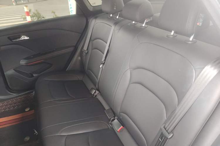 Used Chevrolet Monza 2020 Light Hybrid RS 330T Automatic Comfort Edition Left Rear Seat
