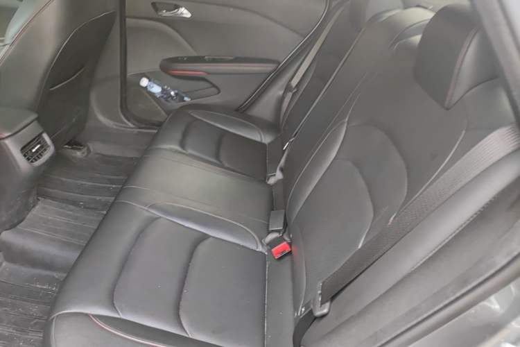 Used Chevrolet Monza 2020 Light Hybrid RS 330T Automatic Comfort Edition Left Rear Seat