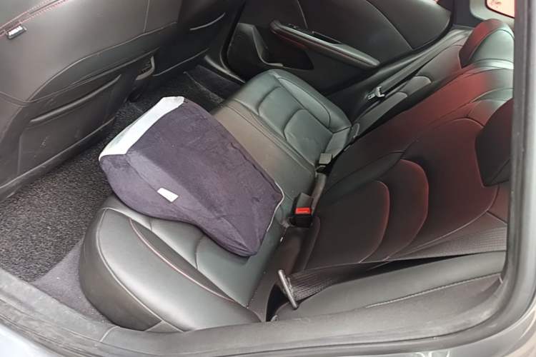 Used Chevrolet Monza 2020 Light Hybrid RS 330T Automatic Comfort Edition Left Rear Seat