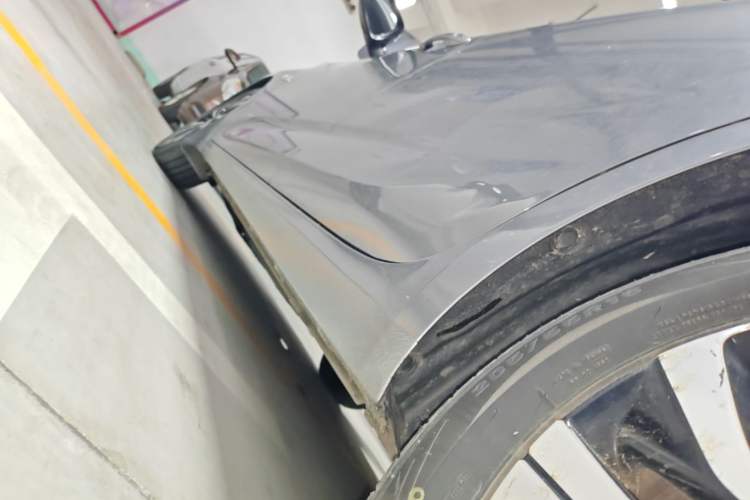 Used Chevrolet Monza 2020 Light Hybrid RS 330T Automatic Comfort Edition Left Side Sill