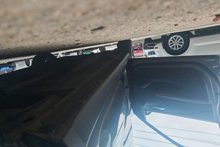 Used Chevrolet Monza 2020 Light Hybrid RS 330T Automatic Comfort Edition Left Side Sill
