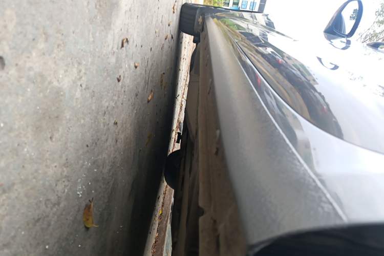Used Chevrolet Monza 2020 Light Hybrid RS 330T Automatic Comfort Edition Left Side Sill