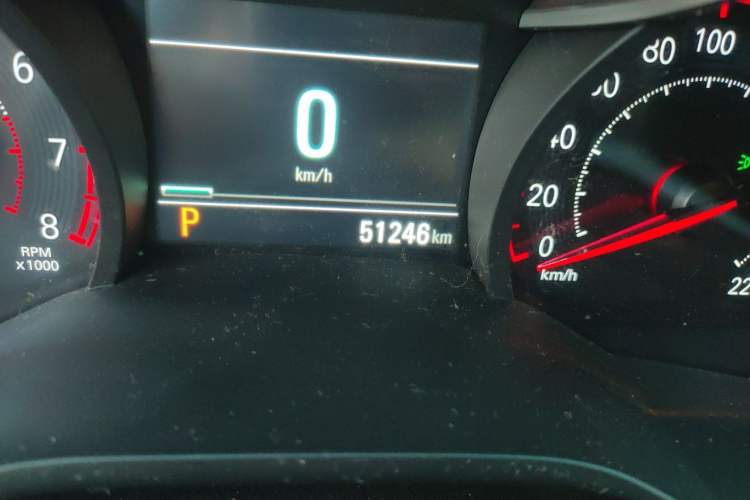 Used Chevrolet Monza 2020 Light Hybrid RS 330T Automatic Comfort Edition Odometer Close Up