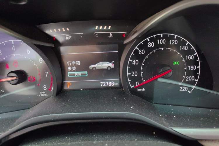 Used Chevrolet Monza 2020 320 Automatic Enjoyment Edition Odometer Close Up