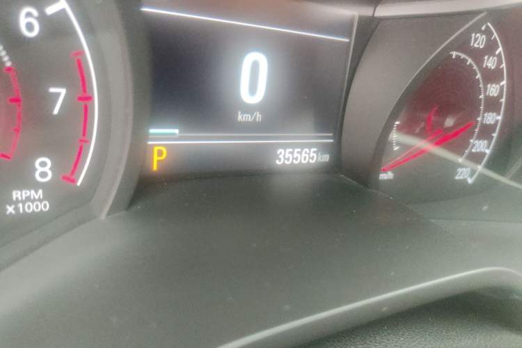 Used Chevrolet Monza 2020 320 Automatic Enjoyment Edition Odometer Close Up