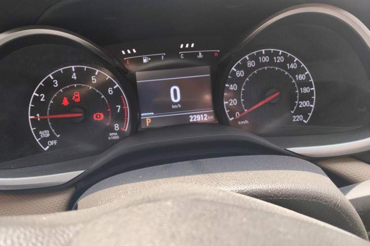 Used Chevrolet Monza 2020 320 Automatic Enjoyment Edition Odometer Close Up