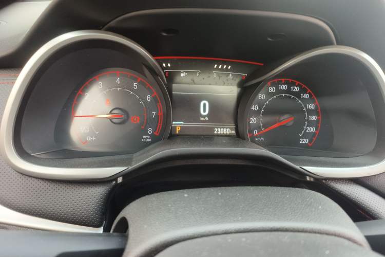 Used Chevrolet Monza 2020 Light Hybrid RS 330T Automatic Comfort Edition Odometer Close Up