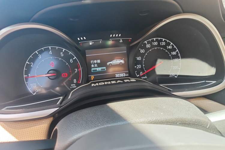 Used Chevrolet Monza 2020 320 Automatic Enjoyment Edition Odometer Close Up