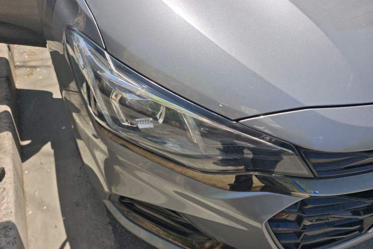 Used Chevrolet Monza 2020 Light Hybrid RS 330T Automatic Comfort Edition Right Front Headlight
