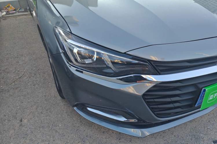 Used Chevrolet Monza 2020 320 Automatic Enjoyment Edition Right Front Headlight