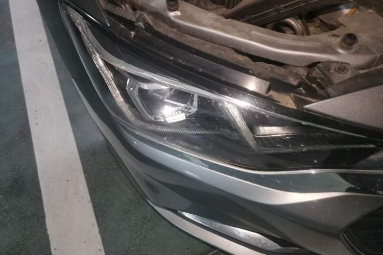 Used Chevrolet Monza 2020 320 Automatic Enjoyment Edition Right Front Headlight