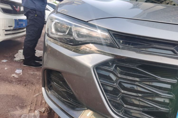 Used Chevrolet Monza 2020 Light Hybrid RS 330T Automatic Comfort Edition Right Front Headlight